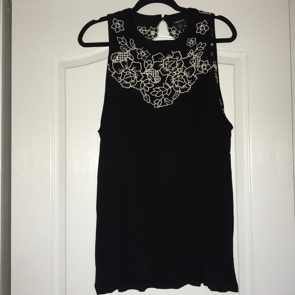 NWT Tank Top with white floral embroidered detail